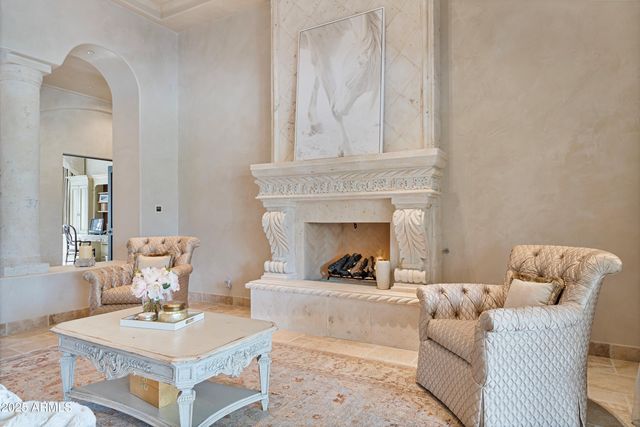 6322 E TURQUOISE Avenue, Paradise Valley, AZ 85253