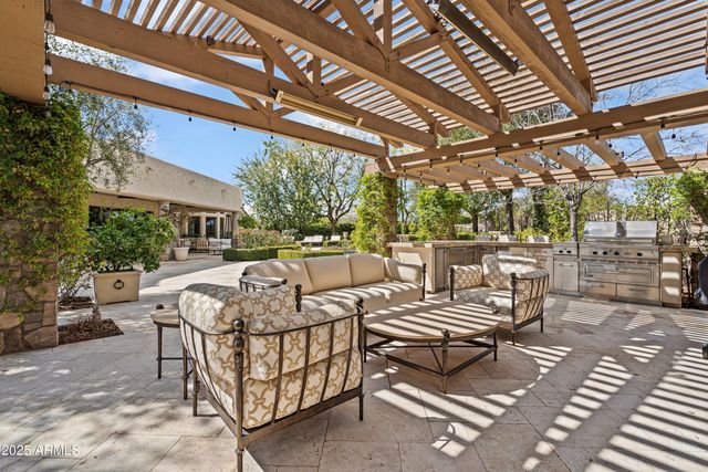 6322 E TURQUOISE Avenue, Paradise Valley, AZ 85253