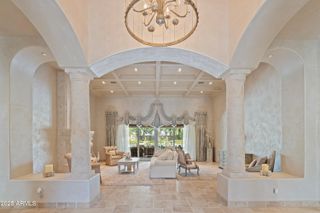 6322 E TURQUOISE Avenue, Paradise Valley, AZ 85253