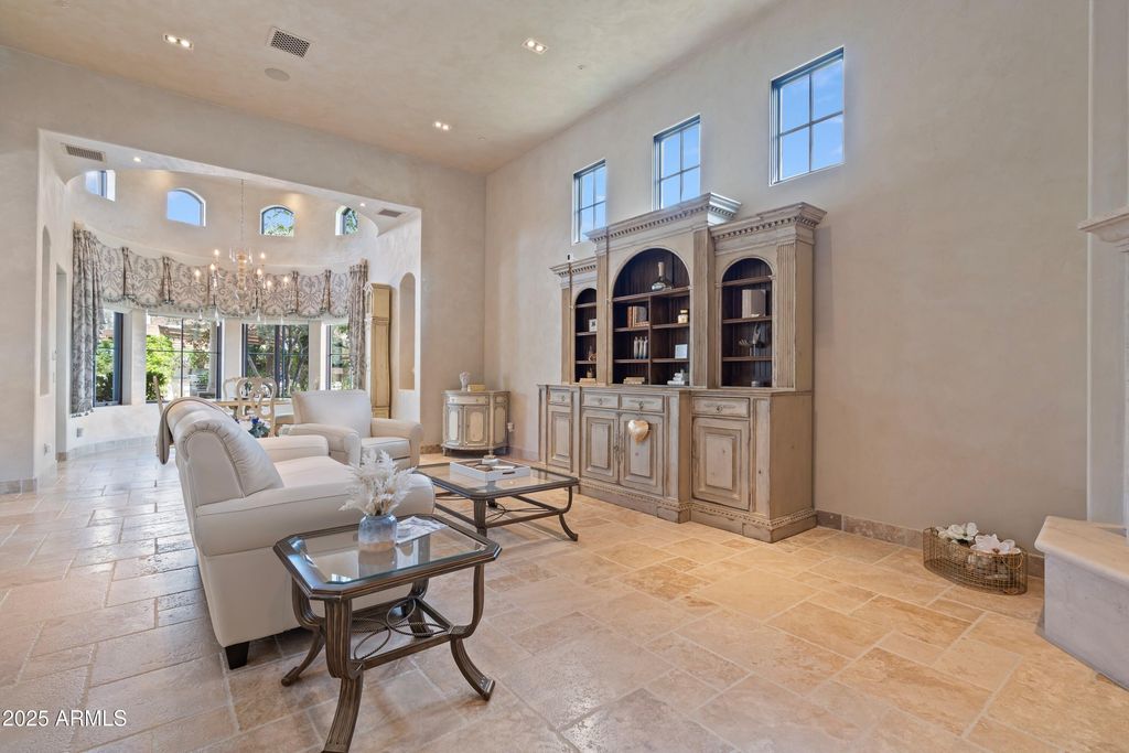 Image 34 of property listing at 6322 E TURQUOISE Avenue, Paradise Valley, AZ 85253