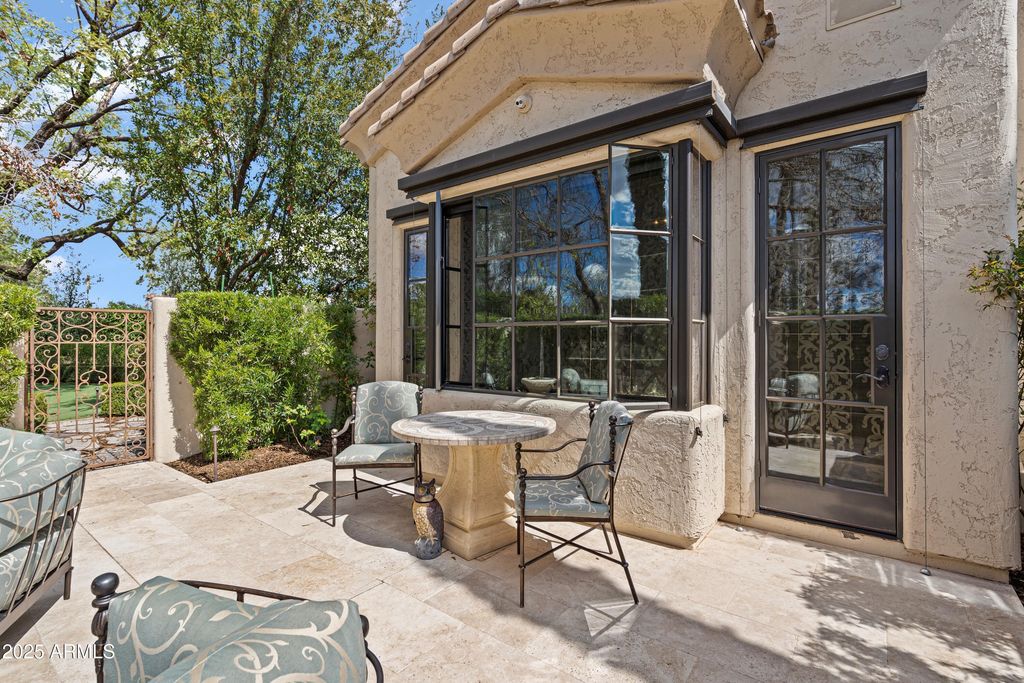 Image 78 of property listing at 6322 E TURQUOISE Avenue, Paradise Valley, AZ 85253