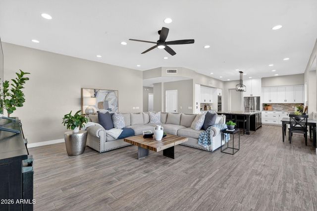 10674 E BUTHERUS Drive, Scottsdale, AZ 85255