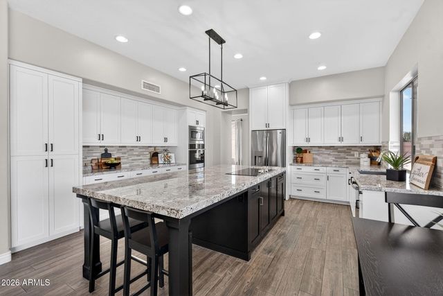 10674 E BUTHERUS Drive, Scottsdale, AZ 85255