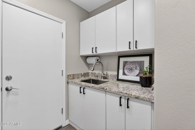 10674 E BUTHERUS Drive, Scottsdale, AZ 85255