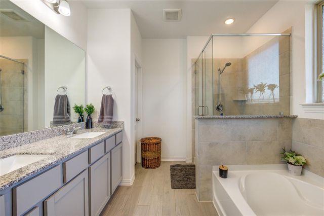 8023 Royal Palm Drive, Fulshear, TX 77441