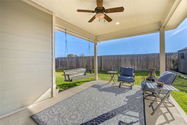 8023 Royal Palm Drive, Fulshear, TX 77441