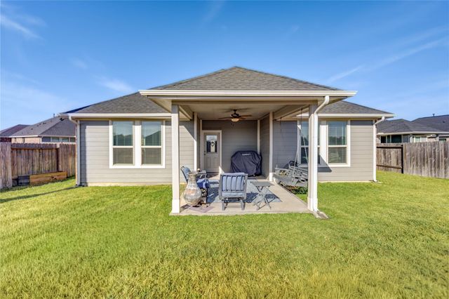 8023 Royal Palm Drive, Fulshear, TX 77441