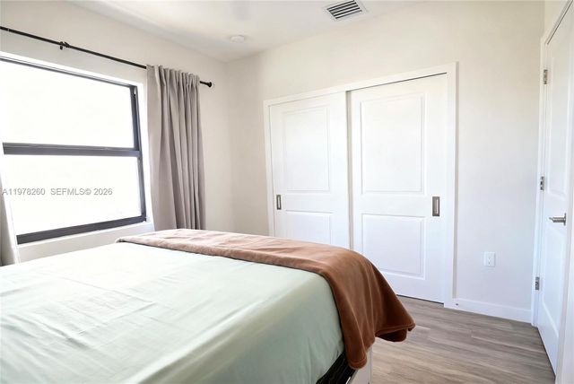 211 SE 4th St 3, Hallandale Beach, FL 33009