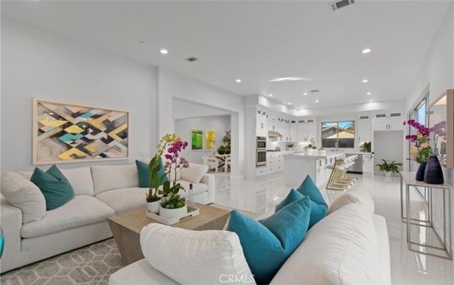 17413 Siena, Fountain Valley, CA 92708