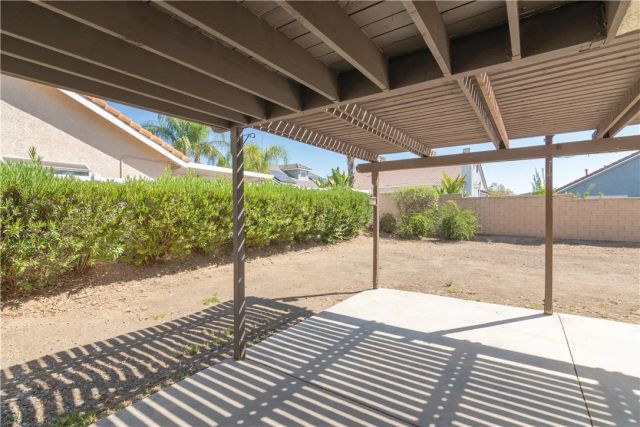36194 Toulon, Murrieta, CA 92562