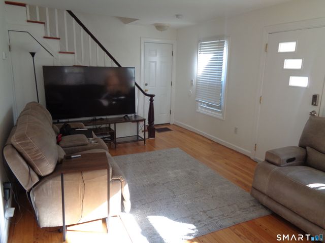 77 Linden Avenue, Darien, CT 06820