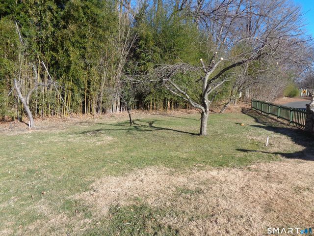 77 Linden Avenue, Darien, CT 06820