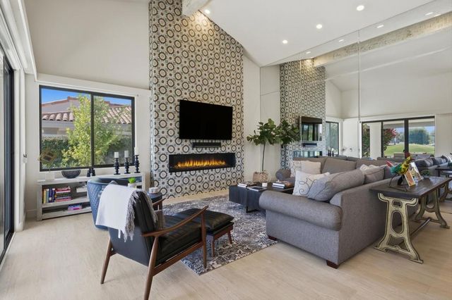 54672 Inverness Way, La Quinta, CA 92253