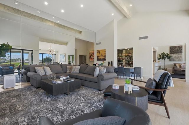 54672 Inverness Way, La Quinta, CA 92253