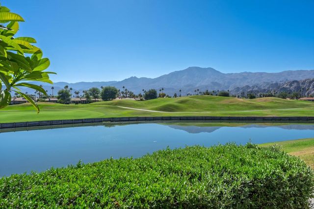 54672 Inverness Way, La Quinta, CA 92253