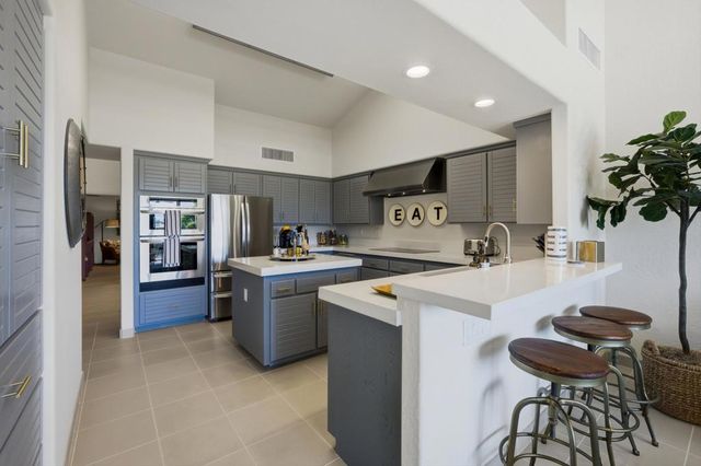 54672 Inverness Way, La Quinta, CA 92253