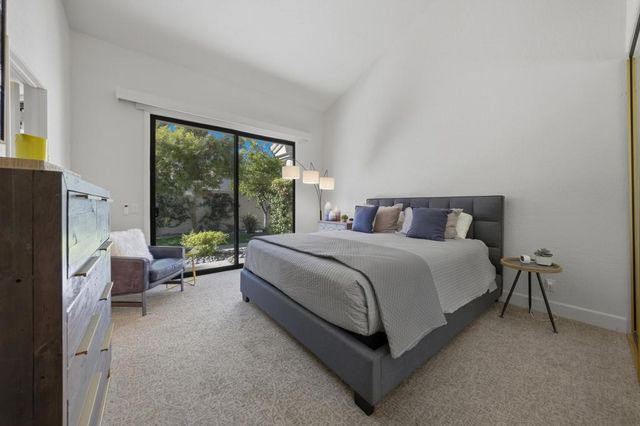 54672 Inverness Way, La Quinta, CA 92253