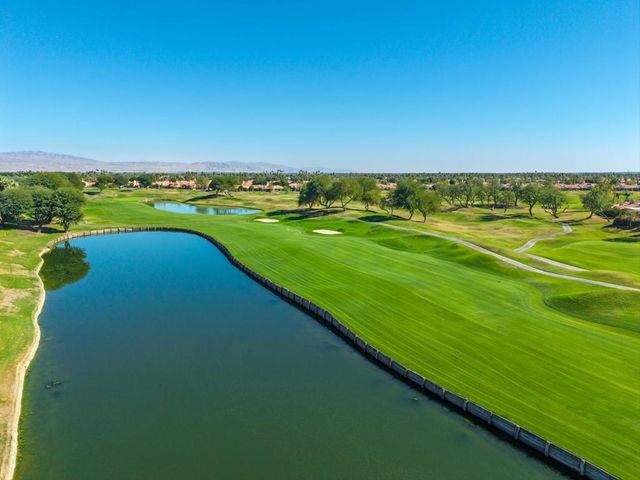 54672 Inverness Way, La Quinta, CA 92253