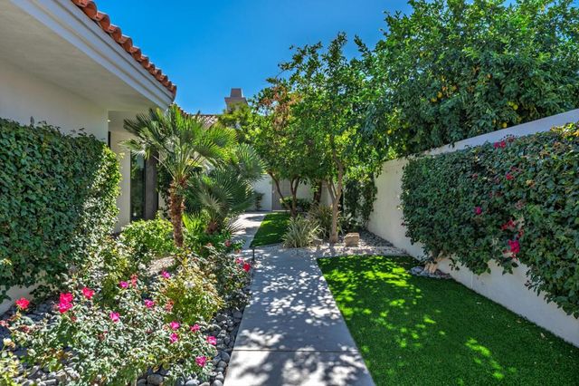 54672 Inverness Way, La Quinta, CA 92253