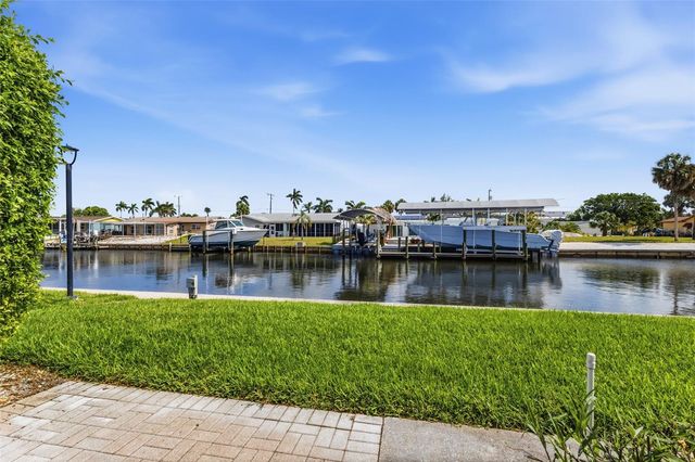 9821 HERNANDO COURT, Bradenton, FL 34210
