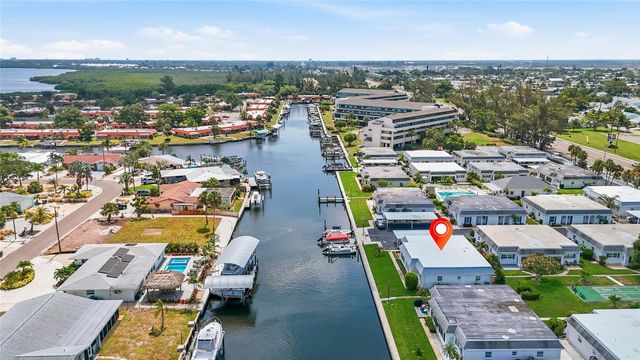 9821 HERNANDO COURT, Bradenton, FL 34210