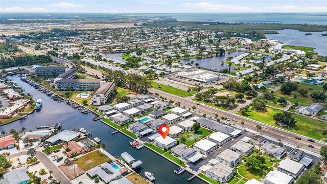 9821 HERNANDO COURT, Bradenton, FL 34210