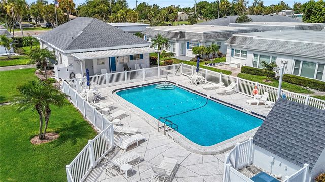 9821 HERNANDO COURT, Bradenton, FL 34210