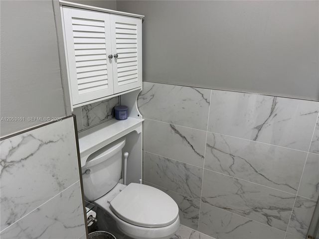 12236 NW 33rd St, Sunrise, FL 33323