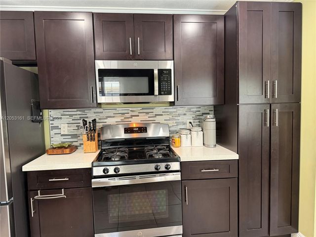 12236 NW 33rd St, Sunrise, FL 33323