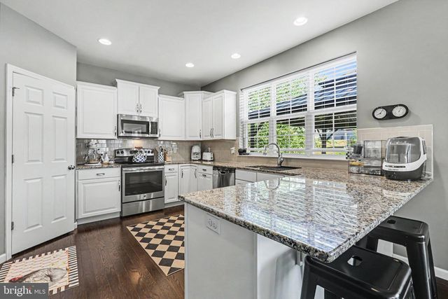 1 GREYSTONE XING L-0119, Lebanon, PA 17042