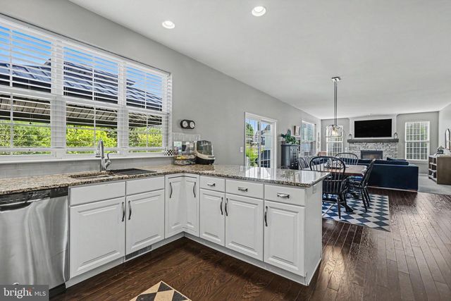 1 GREYSTONE XING L-0119, Lebanon, PA 17042