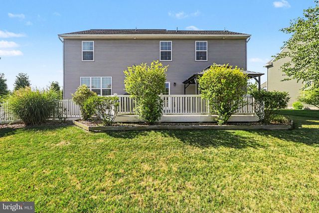 1 GREYSTONE XING L-0119, Lebanon, PA 17042
