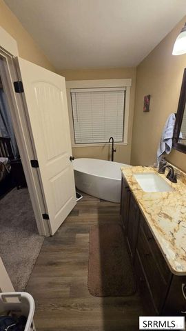 6853 S Packbridge Lane, Idaho Falls, ID 83406