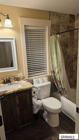6853 S Packbridge Lane, Idaho Falls, ID 83406