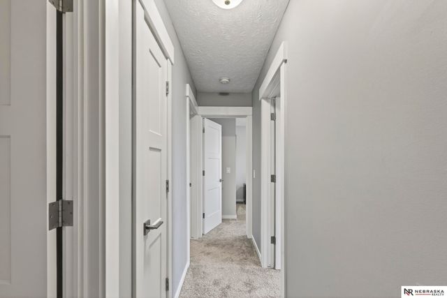 3721 Falcon Drive, Bellevue, NE 68123