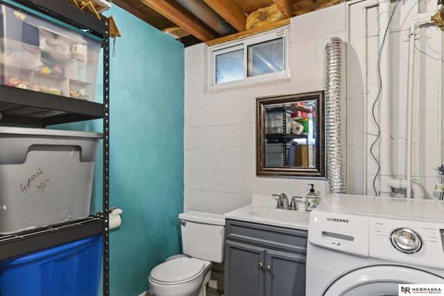 3721 Falcon Drive, Bellevue, NE 68123