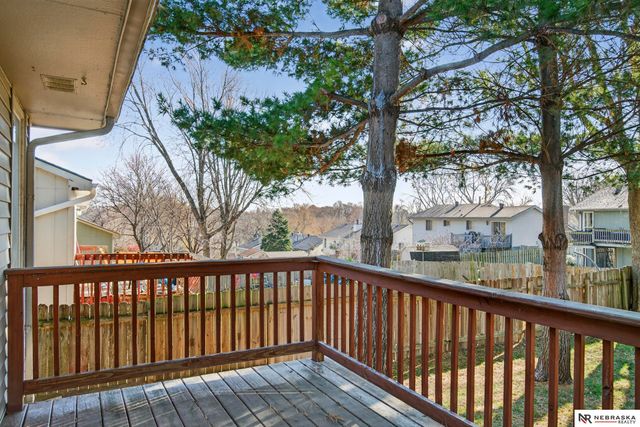 3721 Falcon Drive, Bellevue, NE 68123