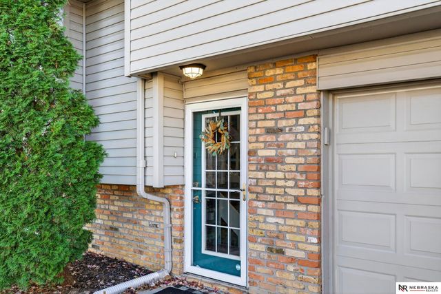 3721 Falcon Drive, Bellevue, NE 68123