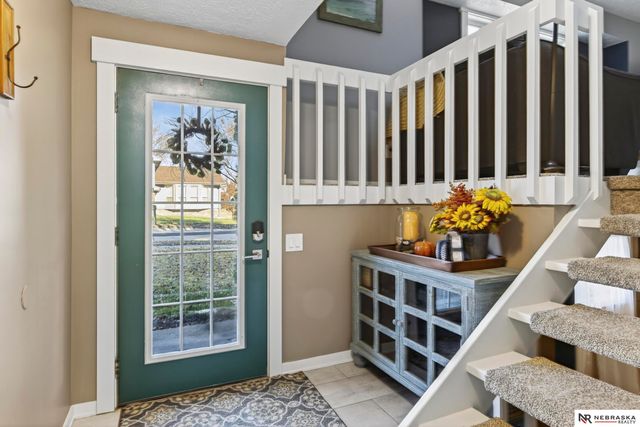 3721 Falcon Drive, Bellevue, NE 68123