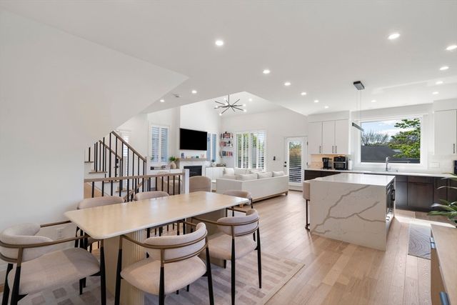 9 Johnson Pl 9, Newton, MA 02466
