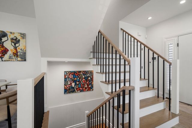 9 Johnson Pl 9, Newton, MA 02466