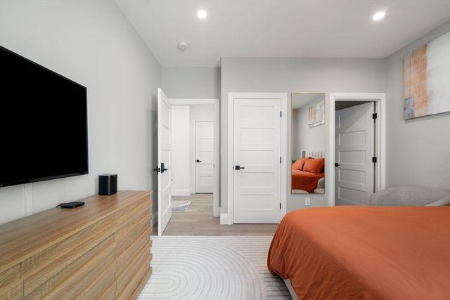 9 Johnson Pl 9, Newton, MA 02466