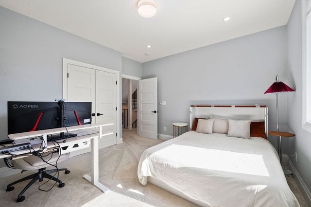 9 Johnson Pl 9, Newton, MA 02466
