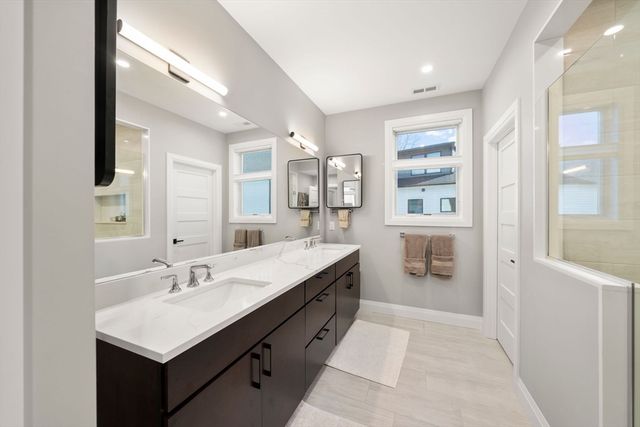 9 Johnson Pl 9, Newton, MA 02466