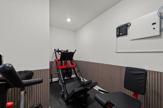 9 Johnson Pl 9, Newton, MA 02466