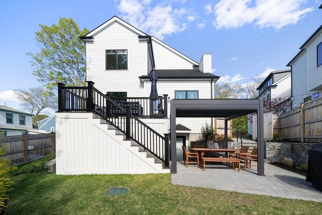 9 Johnson Pl 9, Newton, MA 02466
