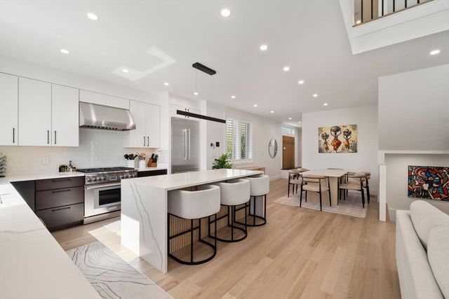 9 Johnson Pl 9, Newton, MA 02466