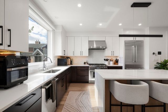 9 Johnson Pl 9, Newton, MA 02466
