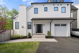 9 Johnson Pl 9, Newton, MA 02466
