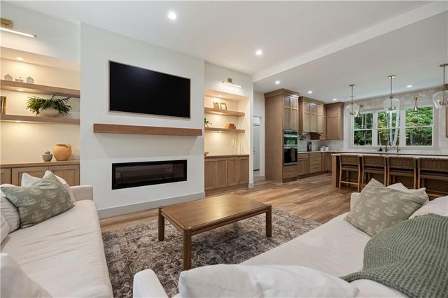 16039 366th St, Stanley, WI 54768